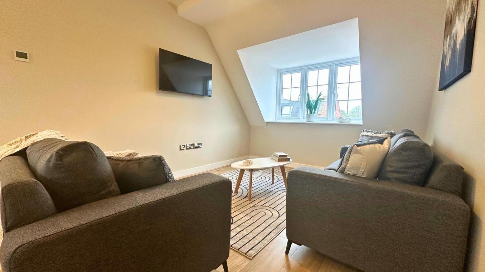 Luxury Apartment In Great Location Coventry Exterior photo
